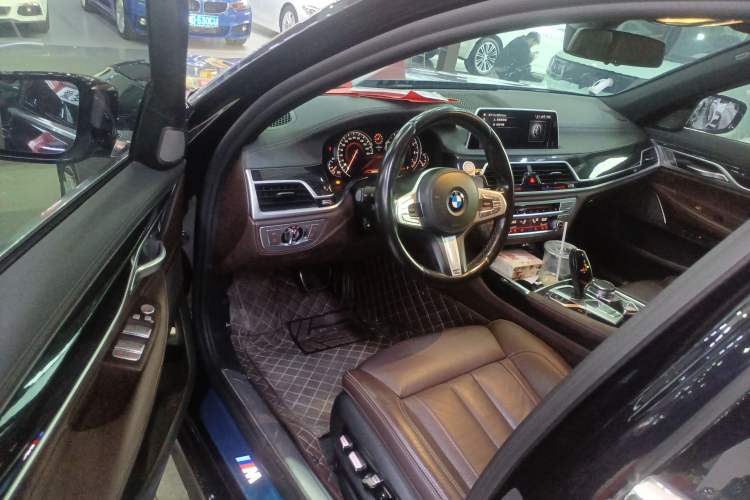 Used BMW 7 Series 2018 730Li Leading Model M Sport Package