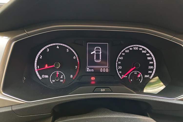 Used Volkswagen T-ROC 2018 230TSI DSG Two-Wheel Drive Advanced Version China V Standard Instrument Cluster