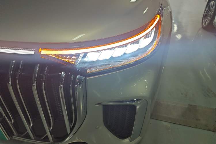 Used VOYAH Dream 2024 PHEV Extended-Range Premium Edition
