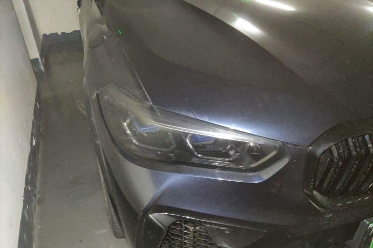 Used BMW X5 2019 xDrive40i Luxury Model with M Sport Package
