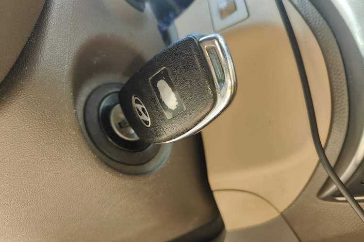 Used Hyundai ix35 2013 2.0L Automatic Two-Wheel Drive Comfort GL China V Standard