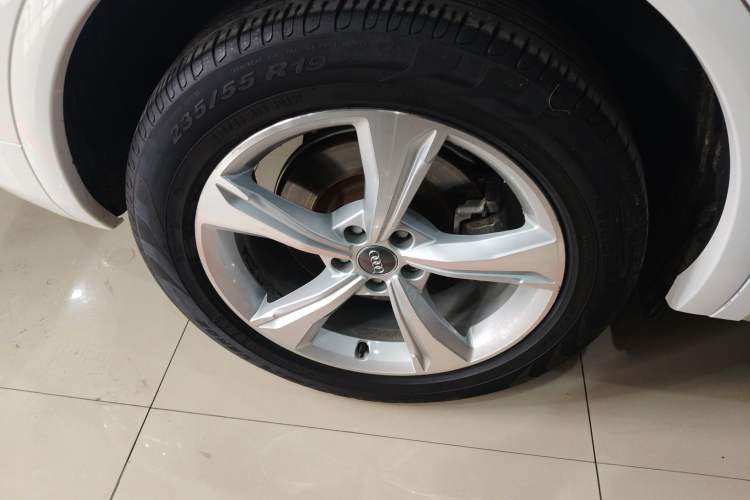 Used Audi Q5L 2018 40 TFSI Prestige Edition China V Right Rear Wheel Hub