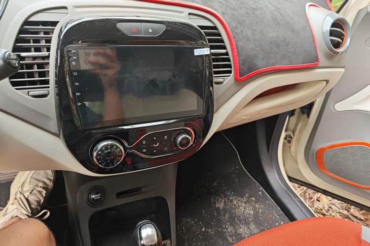 Used Renault Captur 2015 1.2T Automatic Comfort Edition
