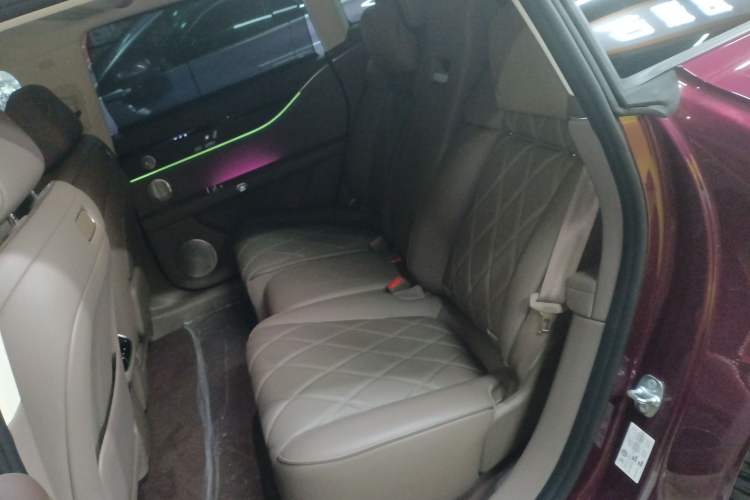 Used Hima Stelato S9 2025 Extended-Range Ultra Left Rear Seat