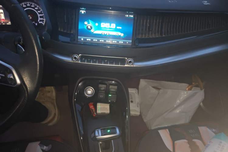 Used Haval H2s 2017 Red-Label 1.5T Dual-Clutch Elite Model