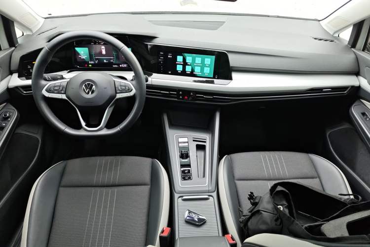 Used Volkswagen Golf 2023 280TSI DSG Pro
