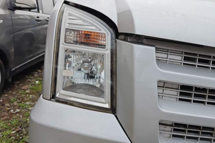 Used Dongfeng Xiaokang C37 2016 1.5L Standard II DK15-06 Right Front Headlight