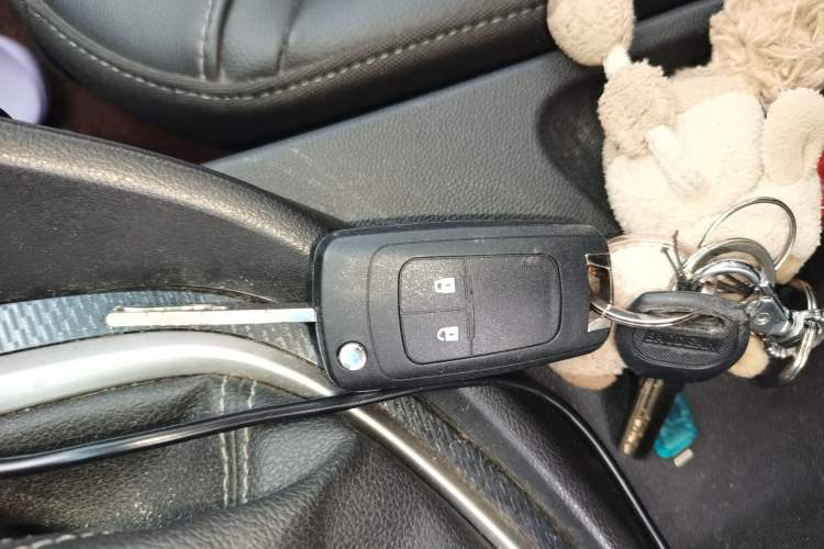 Used Buick Excelle GX 2019 18T Automatic Connected Elite Model China V Standard Vehicle Key