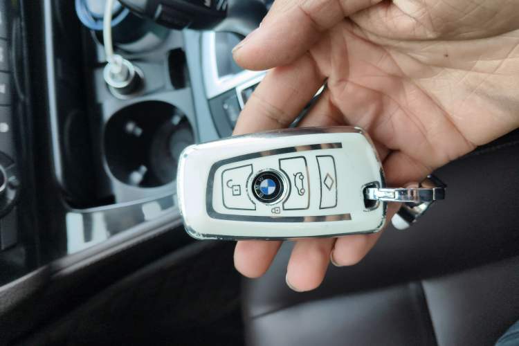 Used BMW 5 Series 2014 525Li Luxury Design Package