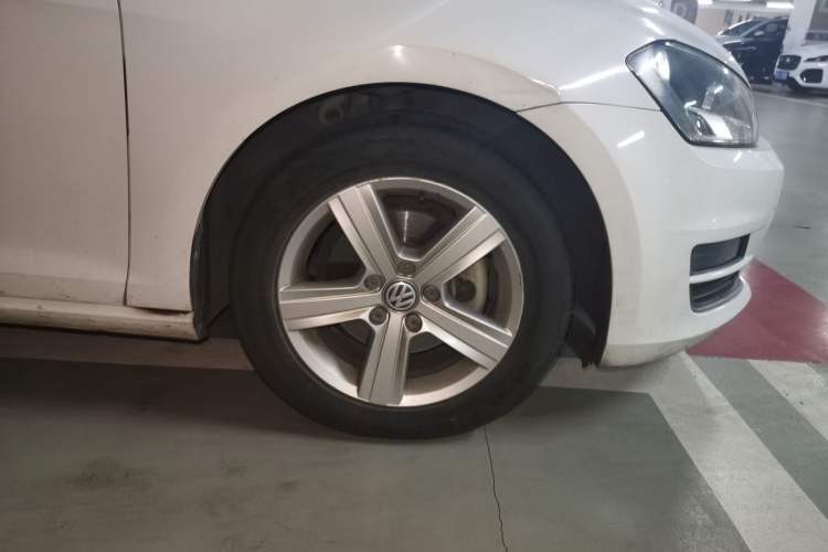 Used Volkswagen Golf 2015 1.6L Automatic Comfort Model
