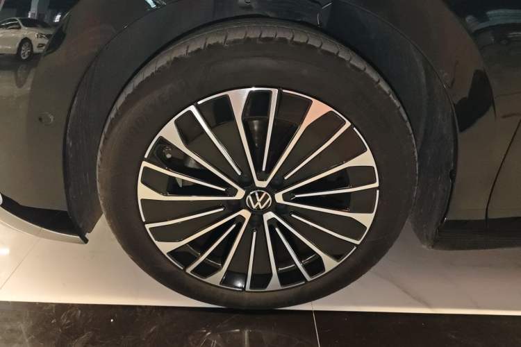 Used Volkswagen Magotan 2024 380TSI DSG Prestige Edition DaMai Package
