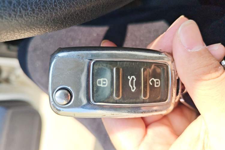 Used Volkswagen Jetta 2015 Value Edition 1.6L Manual Fashionable Style