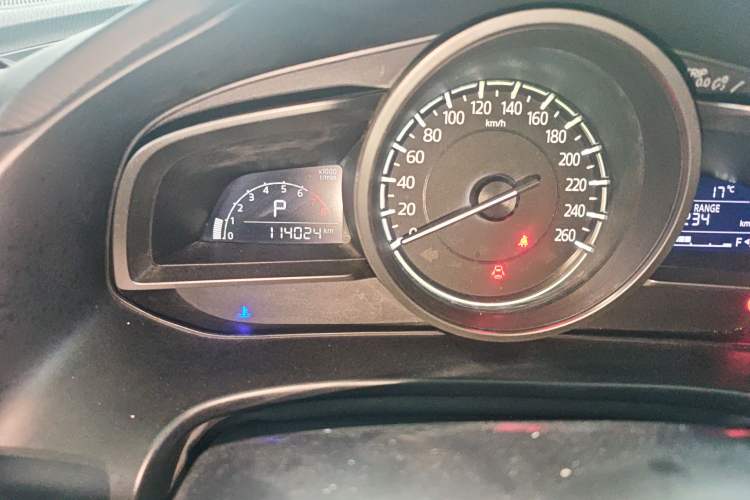 Used Mazda 3 Axela 2017 Sedan 1.5L Automatic Comfort Model Emission Standard China V