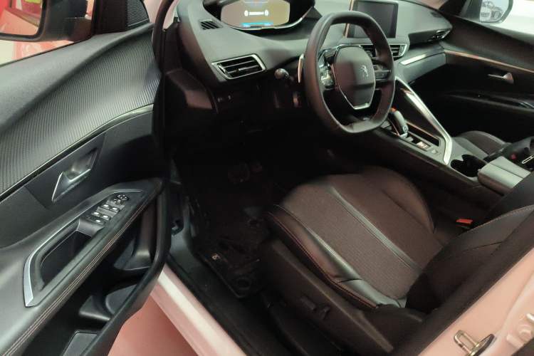 Used Peugeot 5008 2017 350THP 5-Seat Elite Edition
