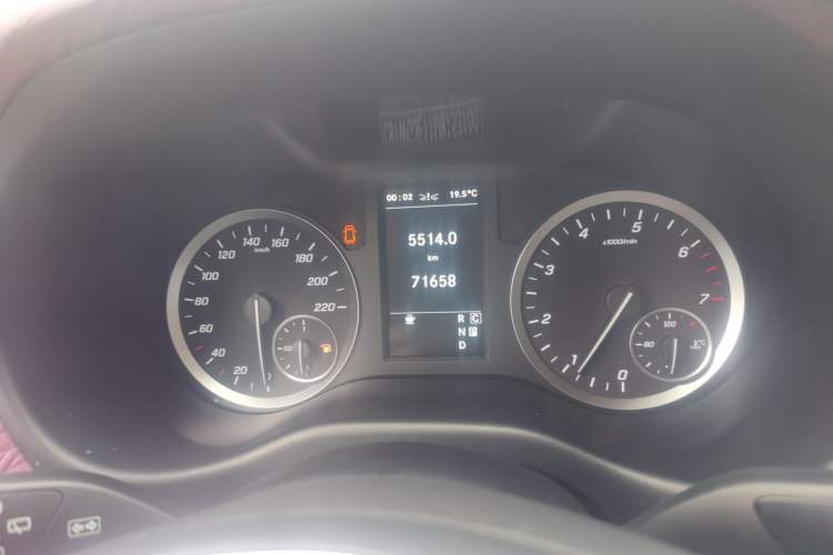 Used Mercedes-Benz Vito 2021 2.0T Business Version 7 Seats Instrument Cluster