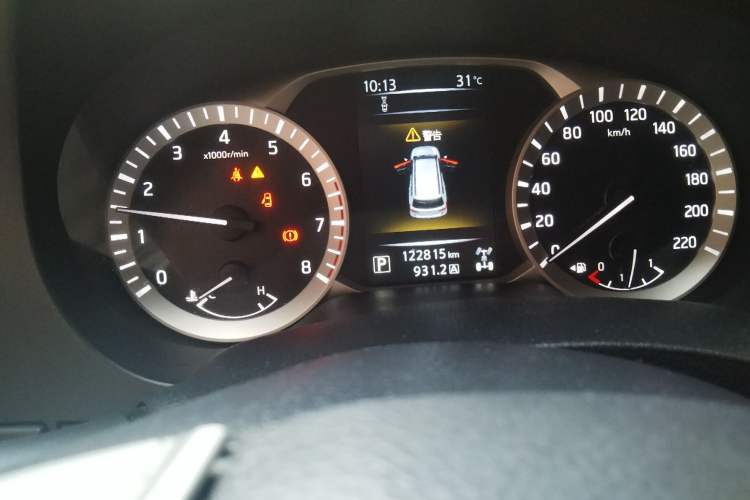 Used Nissan Terra 2018 2.5L Automatic 4x4 Flagship Edition Odometer Close Up