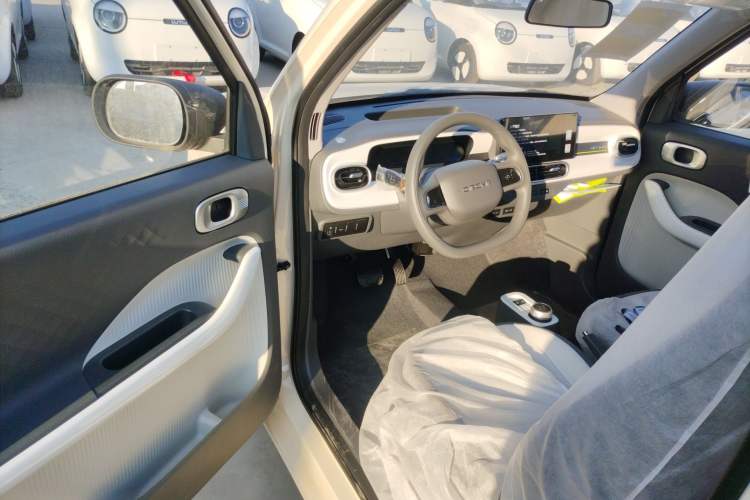 Used Geely Galaxy Panda 2025 210 km – Yuanqi Bear
