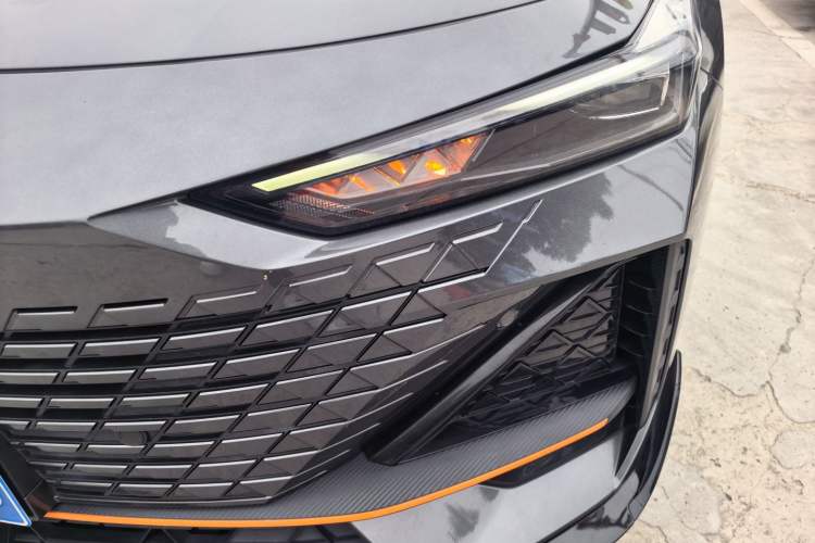 Used Changan UNI-V 2022 1.5T Sport Edition