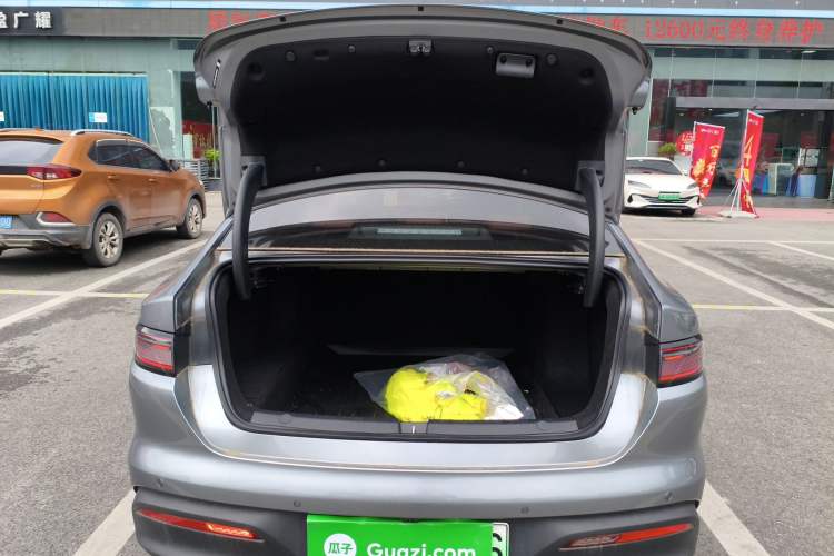 Used BYD Seal 05 DM-i 2025 DM-i Intelligent Drive 120KM Flagship Model Trunk