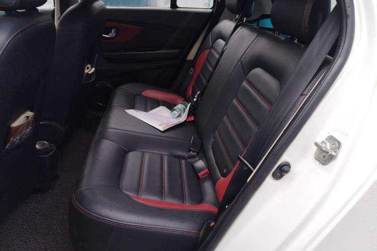 Used Haval H1 2015 1.5L AMT Luxury Model