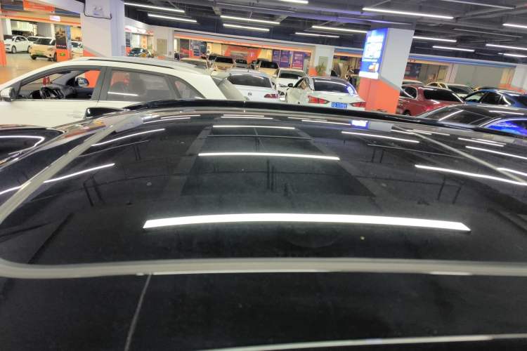 Used Nio ES6 2023 75 kWh Roof