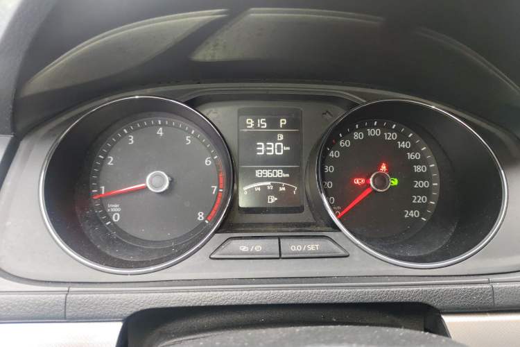 Used Volkswagen Lavida 2017 1.6L Automatic Comfort Edition
