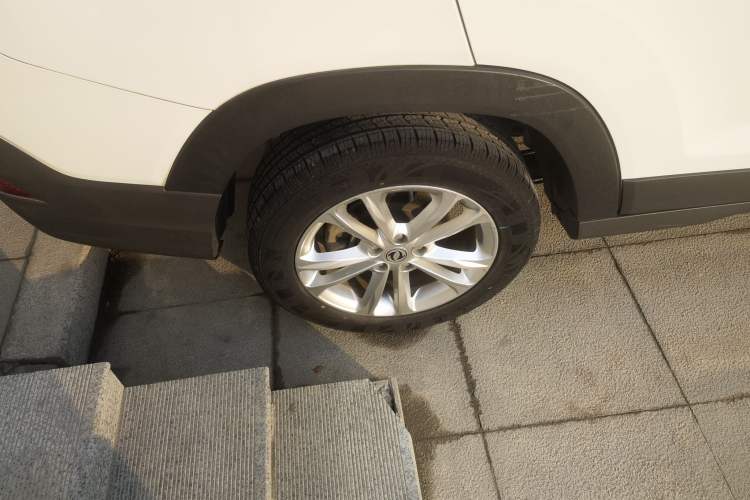 Used Dongfeng Fengon S560 2019 1.8L CVT Elite Model
