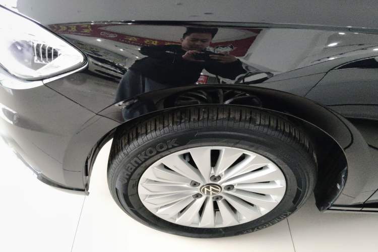 Used Volkswagen Lavida 2021 1.5L Automatic Comfort Edition Left Front Wheel Hub