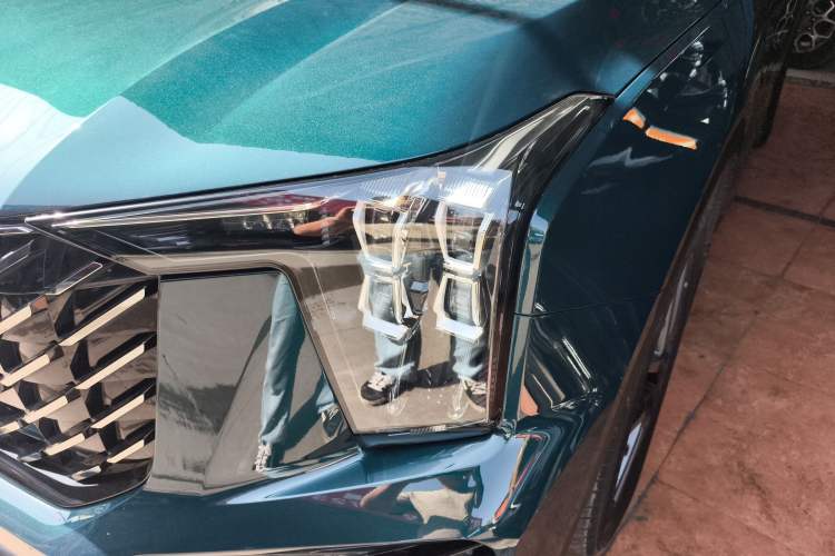 Used GAC Trumpchi GS8 2024 Linghang Series 2.0 TGDI Two-Wheel Drive Luxury Smart Connectivity Version
