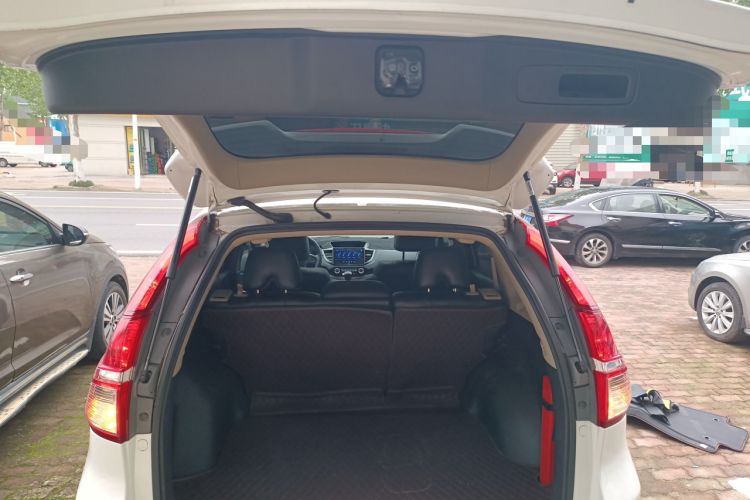 Used Honda CR-V 2015 2.0L two-wheel drive Fashion Edition Trunk