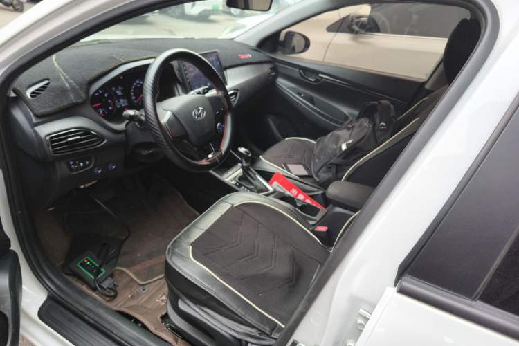 Used Hyundai Celesta 2018 1.6L Automatic GL Enjoyment Version China V Standard Left Front Seat