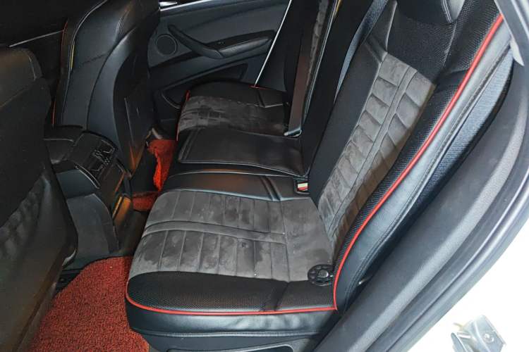 Used BMW X6 2014 xDrive35i Sport model Left Rear Seat