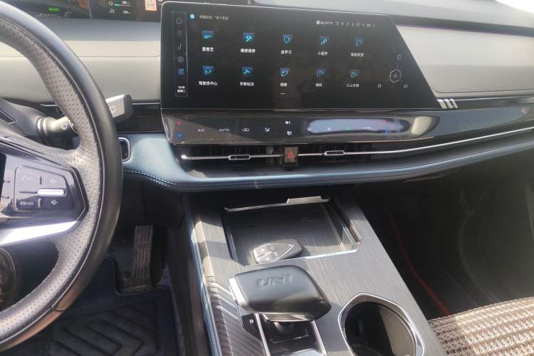 Used CHANGAN UNI-K iDD 2023 Smart Electric iDD 1.5T 135km Smart Leading Model
