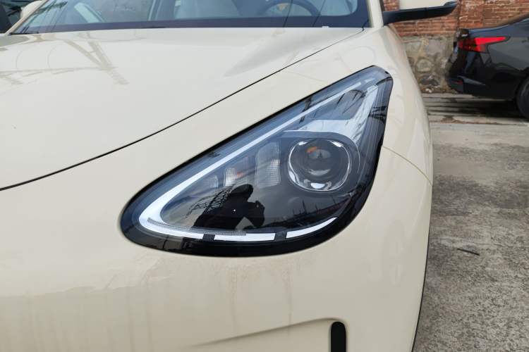 Used Geely Galaxy Geome 2026 Model 410km Carefree Edition Left Front Headlight