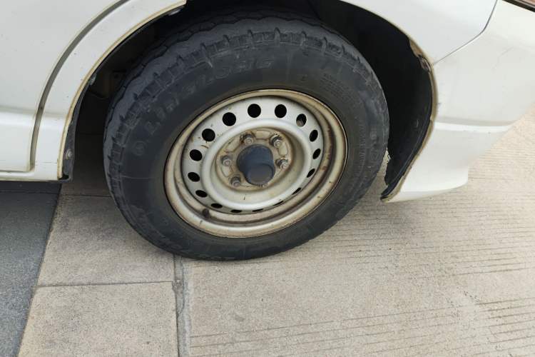 Used Jinbei Express 2017 2.0L Standard Version V19