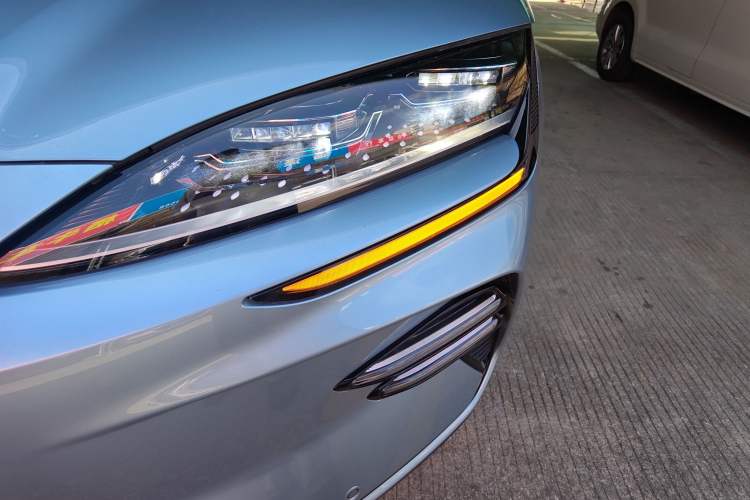 Used BYD Song PLUS New Energy 2023 Champion Edition EV 520KM Flagship Model