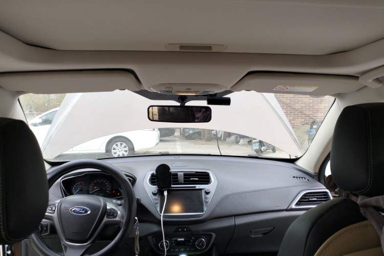 Used Ford Escort 2015 1.5L Automatic Fashion Model Headliner