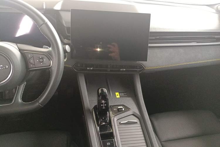 Used Lynk & Co 03 2023 1.5TD DCT JingPro Audio And AC Panel