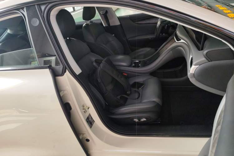 Used IM L6 2024 Max Enhanced Performance Edition
