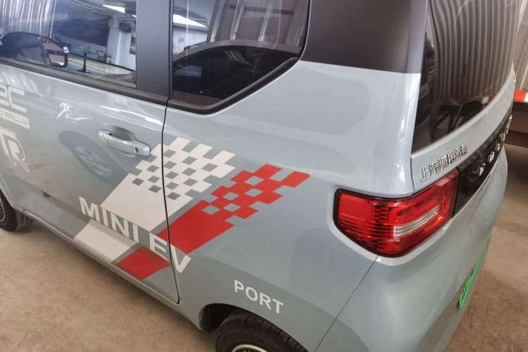 Used Wuling Hongguang MINIEV 2022 Easy Version Lithium Iron Phosphate
