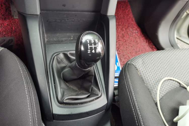Used Ford EcoSport 2017 1.5L Manual Comfort Model Gear Lever