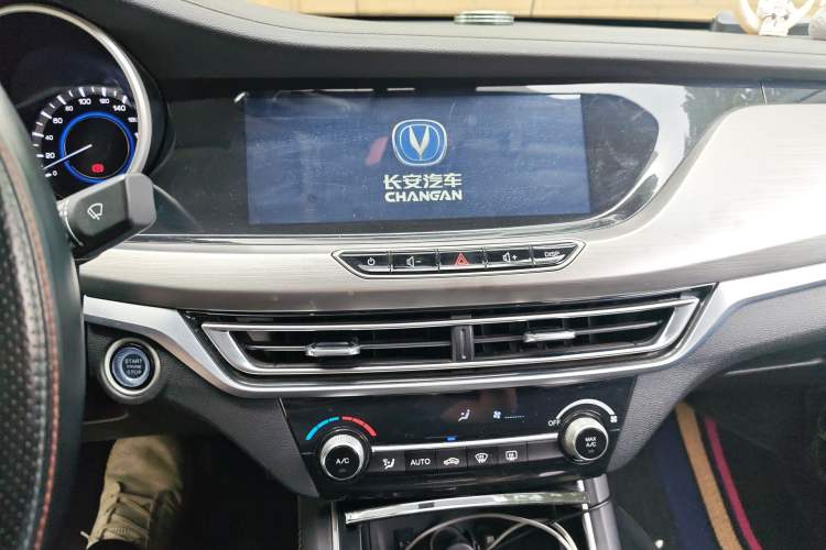 Used CHANGAN Eado 2019 High-Energy Edition 1.6L GDI Automatic Pioneer Model China VI Standard
