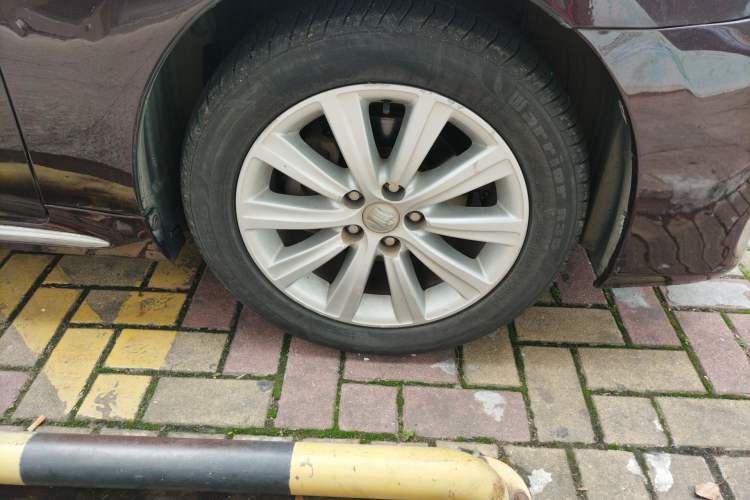 Used Toyota Crown 2012 2.5L Royal Leather Edition Right Front Wheel Hub