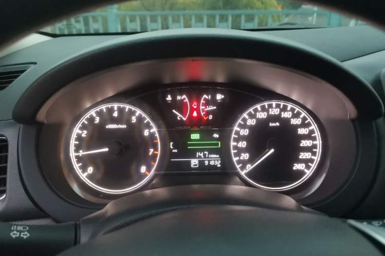 Used Nissan Tiida 2016 1.6L CVT Cool Dynamic Edition
