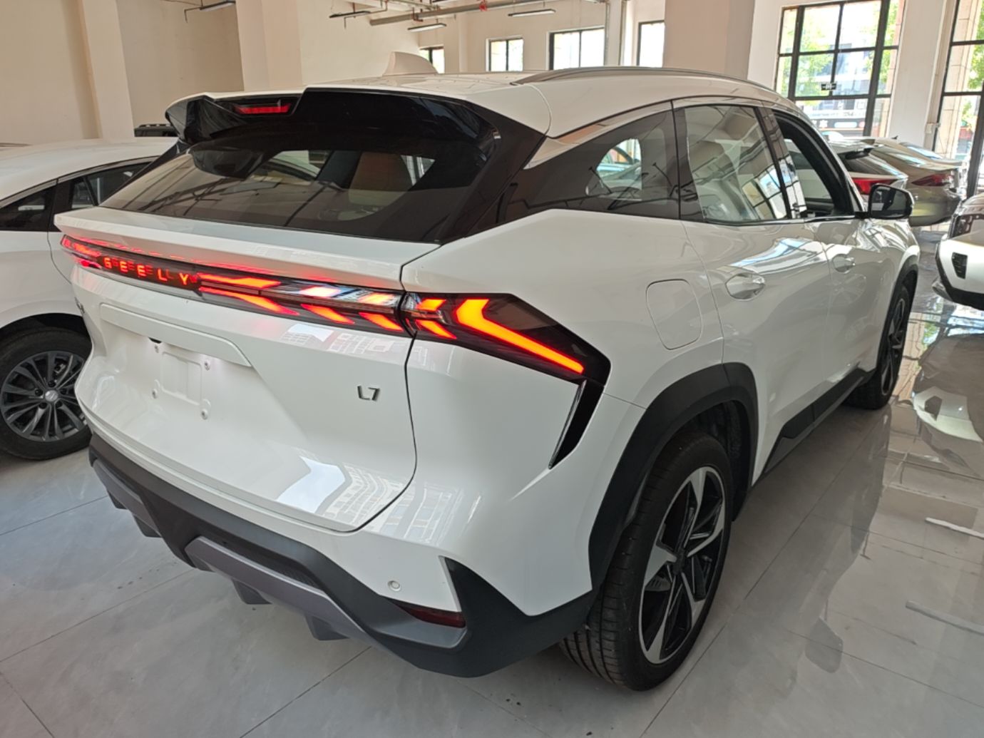 Geely Galaxy L7 2025 3DHT 115km Starship Edition — снимка 6