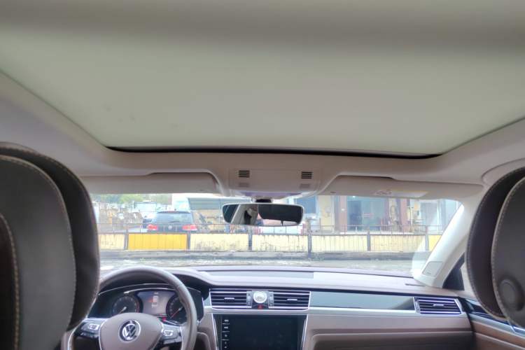 Used Volkswagen Phideon 2021 380TSI Prestige Edition Headliner