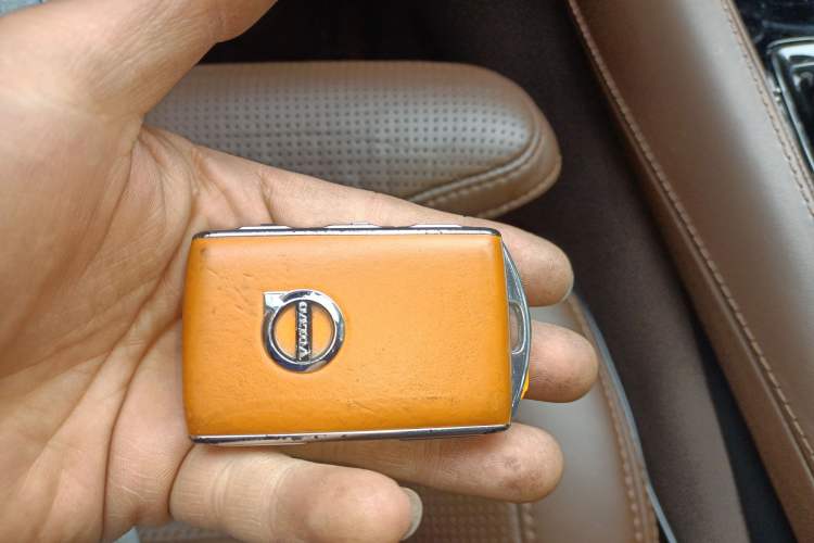 Used Volvo XC90 New Energy 2021 E-Drive Hybrid T8 Luxury Flagship 7-Seater
