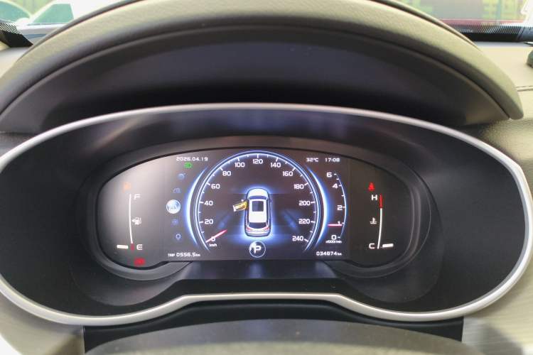 Used Geely Auto Emgrand X7 Sport 2018 1.8TD Automatic Two-Wheel Drive Smart Connect 4G Internet Edition
