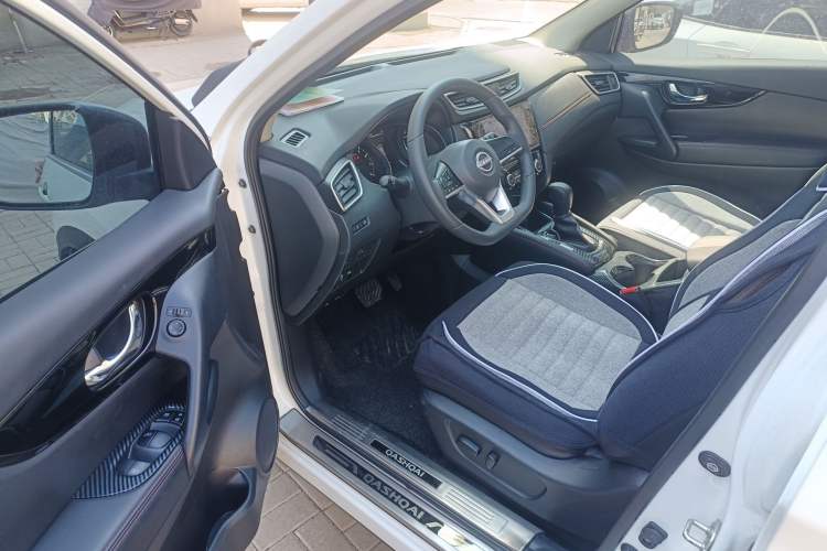 Used Nissan Qashqai 2023 Classic 2.0L CVT XV+ Leading Edition Driver Seat