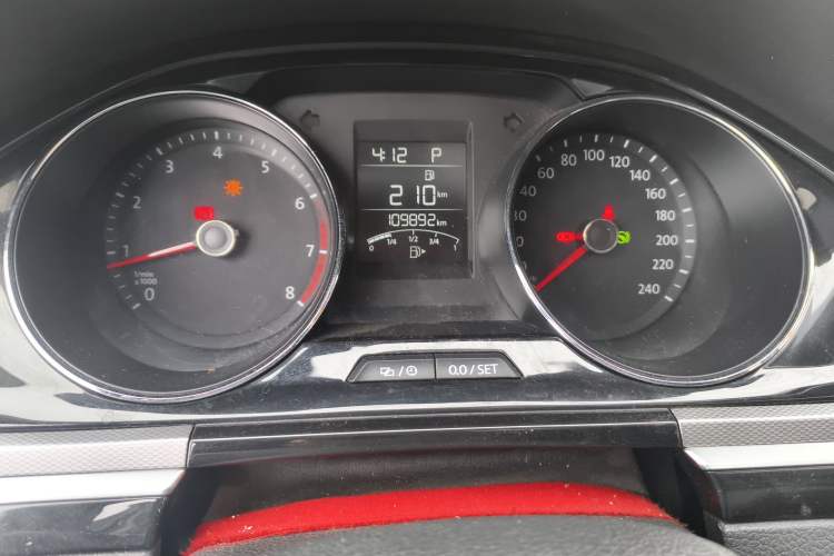 Used Volkswagen Bora 2017 1.6L Automatic Comfort Model Odometer Close Up